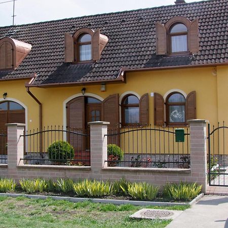 Villa Rajna Vendeghaz Bogács Exterior foto